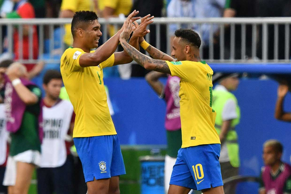 Tidak ada tambahan gol hingga laga usai, dan Brasil memastikan diri melaju ke babak perempat final. Brasil akan tampil tanpa gelandang bertahan Casemiro setelah terkena akumulasi kartu kuning.