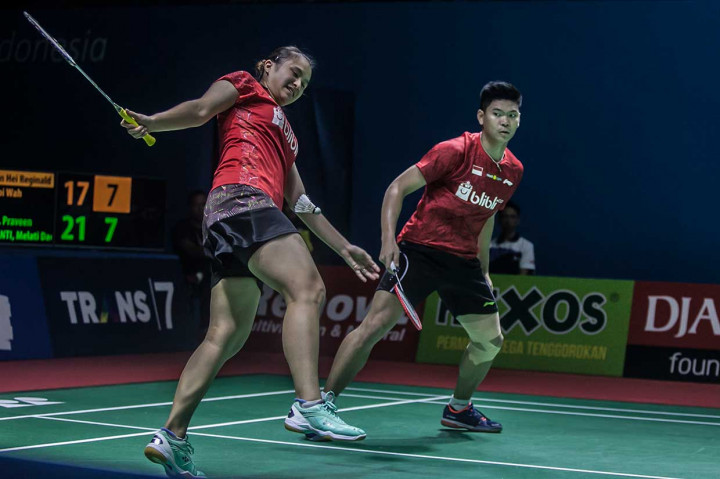 Ganda campuran Indonesia Praveen Jordan/Melati Daeva Oktavianti harus mengakui keunggulan pebulu tangkis Hong Kong Lee Chun Hei Reginald/Chau Hoi Wah di babak pertama. Mereka kalah dengan skor 21-17, 14-21, dan 17-21.
