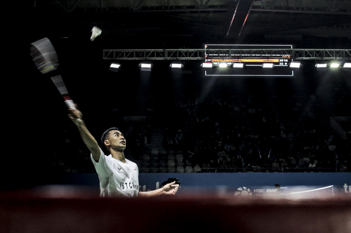 Pada pertandingan tersebut Tommy menang dengan skor 20-22, 21-10 dan 21-16.