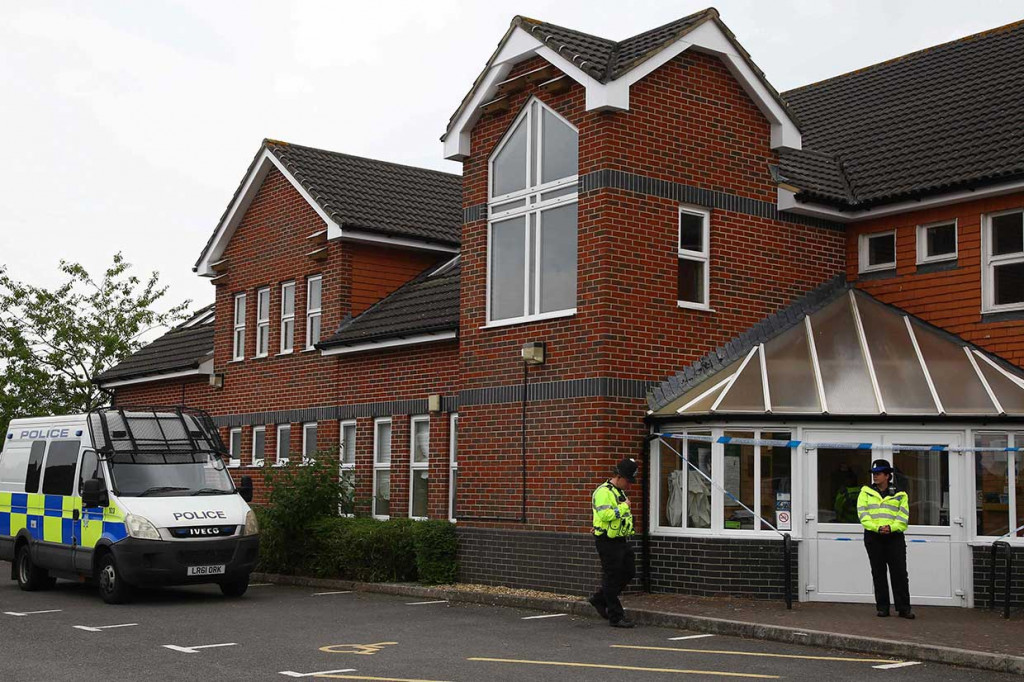 Kepolisian setempat menganggap situasi tersebut sebagai insiden besar. Petugas keamanan dikerahkan di daerah sekitar yang dikunjungi kedua orang tersebut sebelum jatuh sakit dan keamanan telah ditingkatkan di Amesbury dan Salisbury.