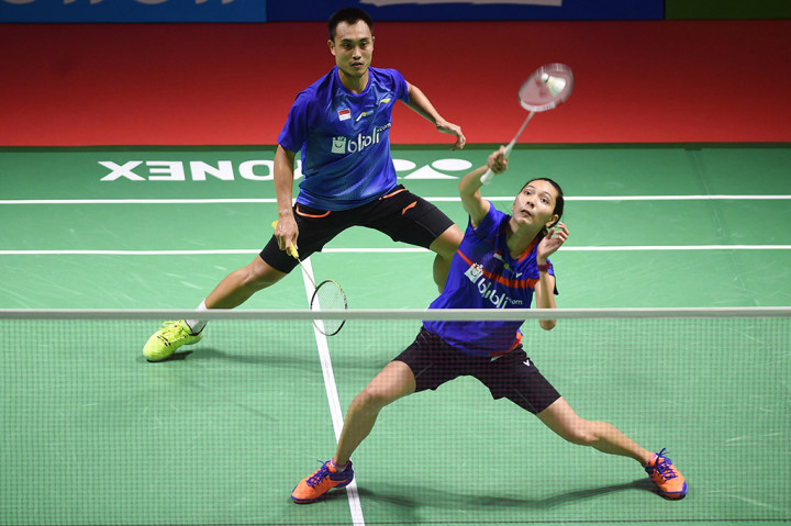 Hafiz/Gloria berhasil membuat kejutan setelah menang melawan unggulan keenam asal Denmark Mathias Christiansen/Christinna Pedersen, dengan skor 14-21, 21-13 dan 21-7.