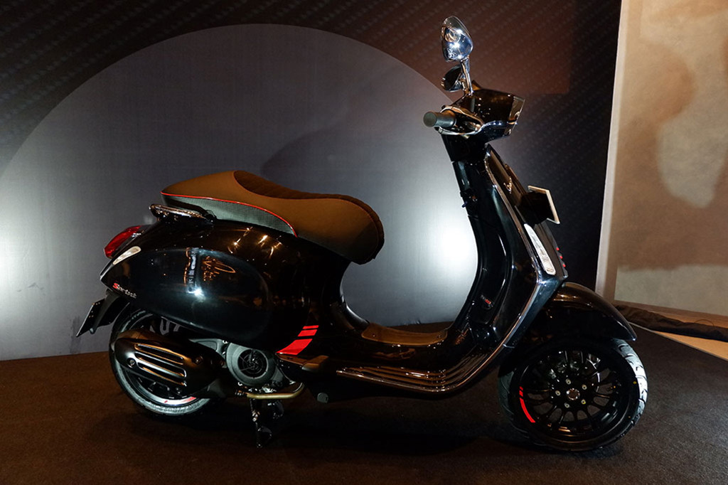 Konsumen bisa mulai meminang skutik ini pada 9 Juli 2018 dengan harga Rp42,5 juta.