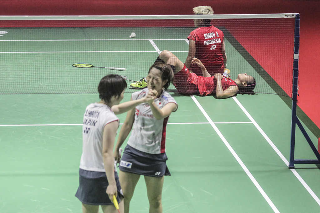 Mereka gugur setelah takluk oleh pasangan Jepang, Yuki Fukushima/Sayaka Hirota, dengan dua game 14-21 dan 20-22.
