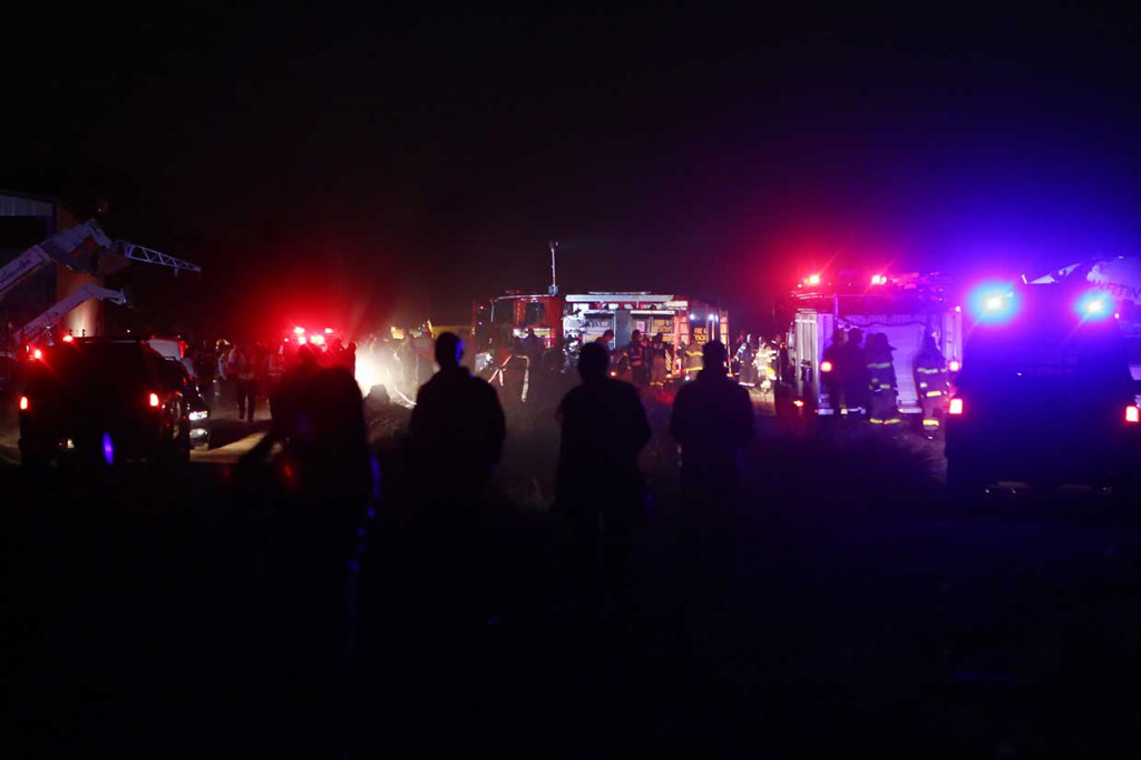 Sedikitnya satu orang tewas dan 20 lainnya luka-luka akibat kejadian tersebut. Para korban yang terluka umumnya mengalami luka parah dan kritis. Di antara para korban terdapat dua karyawan pabrik yang ditabrak pesawat.