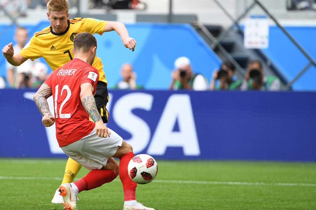 Kevin De Bruyne berpeluang mengubah skor menjadi 2-0 pada menit ke-12, namun tembakannya dapat dengan mudah diantisipasi Pickford.