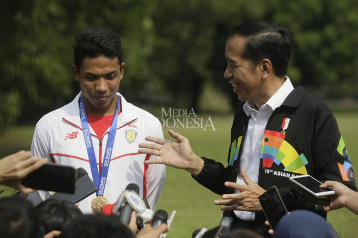 Dalam kesempatan itu Presiden Jokowi ikut bangga dan mengucapkan selamat atas prestasi yang terlah di raih Zohri, dan berharap ada banyak atlet-atlet lainnya yang terus mengharumkan nama Indonesia di kancah dunial.