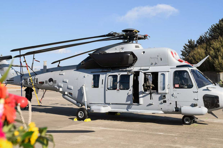 Helikopter yang jatuh merupakan buatan dalam negeri yang dikenal sebagai MUH-1 atau Marineon. Produsen Korea Aerospace Industries mengatakan akan sepenuhnya bekerja sama dengan militer untuk mengidentifikasi penyebab kecelakaan.