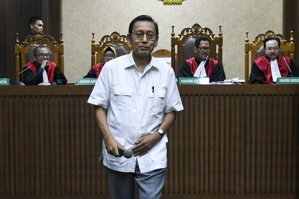 Mantan Wakil Presiden Boediono menjadi saksi dalam sidang kasus korupsi penerbitan Surat Keterangan Lunas BLBI dengan terdakwa Syafruddin Arsyad Tumenggung di Pengadilan Tipikor Jakarta.