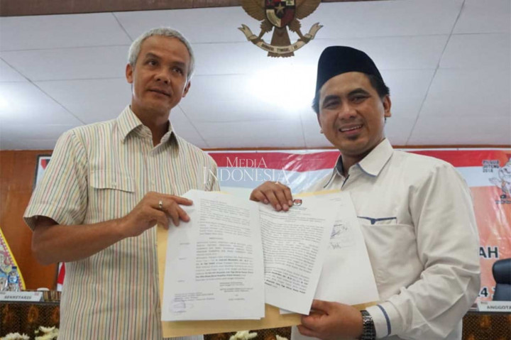 Ganjar Pranowo-Taj Yasin memperoleh suara sebanyak 10.362.694  atau 58,78 persen dalam Pilgub Jateng, mengungguli pasangan Sudirman Said-Ida Fauziah yang memperoleh 7.267.993 suara atau 41,22 persen. MI/Haryanto