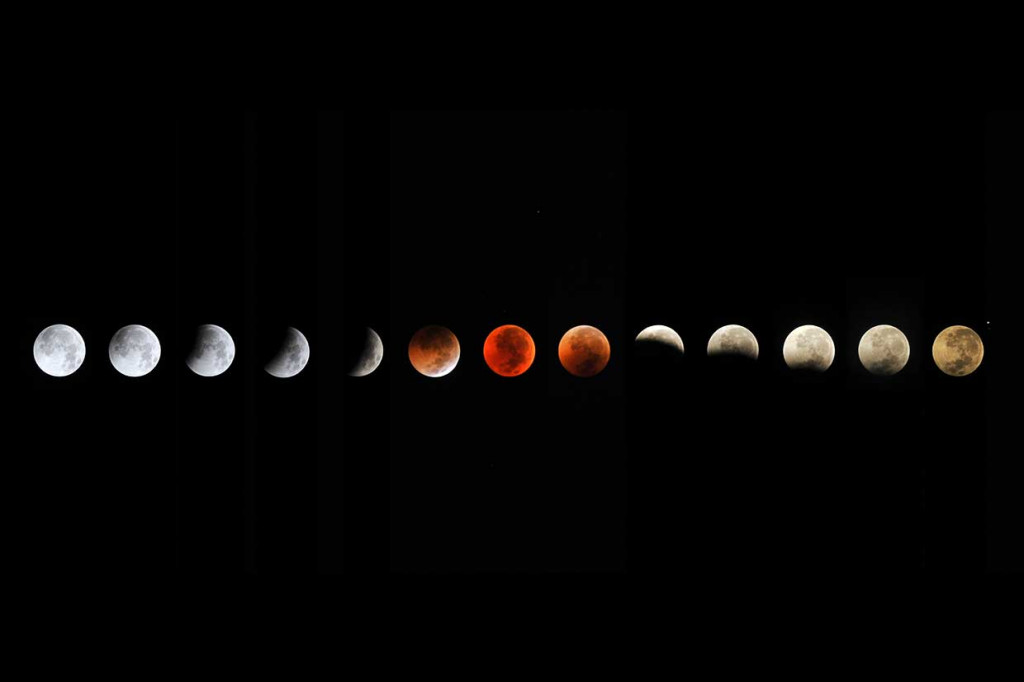 Foto kombo fase gerhana bulan total terlihat di Kota Padang, Sumbar. Antara/Iggoy El Fitra