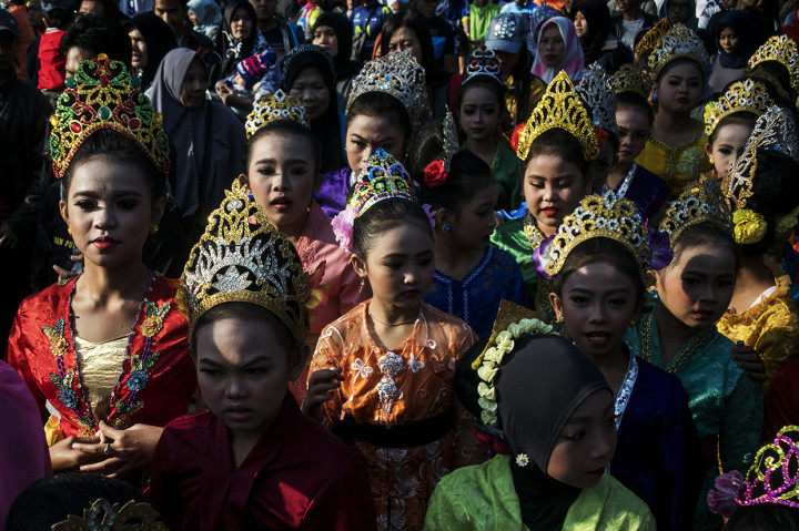 Dalam gelaran keempat ini mengangkat tema 'Seni, Doa, dan Alam'. Tema tersebut ditujukan untuk mengingatkan manusia agar tetap memperhatikan hubungannya lingkungan dan alam, manusia, serta Tuhan.
