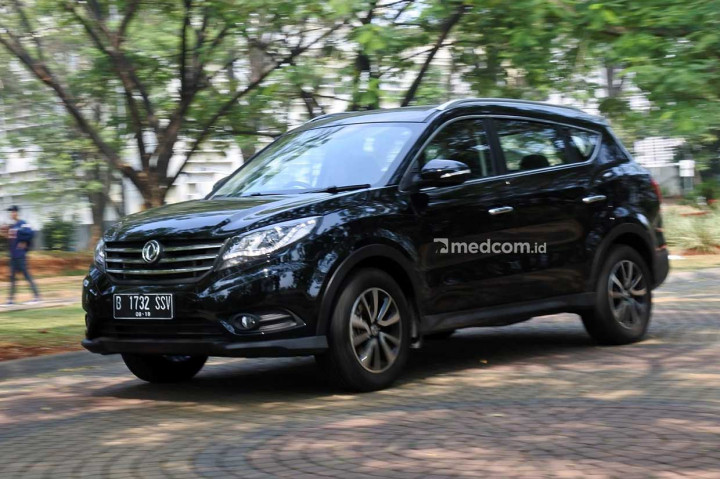 Performa mesin 1.500cc turbocharger Glory 580 cukup untuk harian.