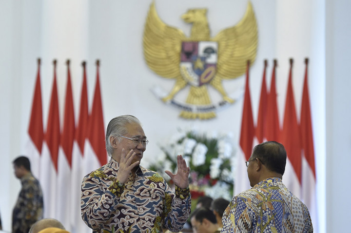 Sejumlah menteri hadir dalam ratas diantaranya Menko Perekonomian Darmin Nasution dan Menteri Perdagangan Enggartiasto Lukita.