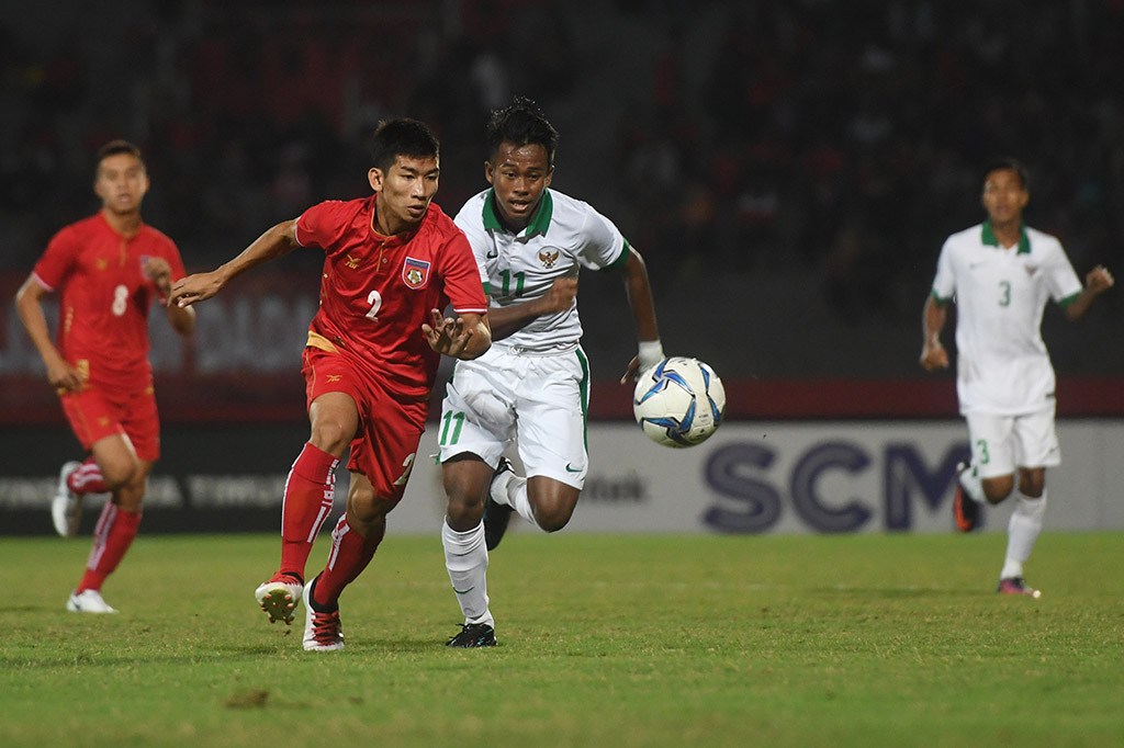 Bola indonesia vs australia. Индонезия 16:4. Wasit Bola Indonesia Toriq. Thailand vs Burma.