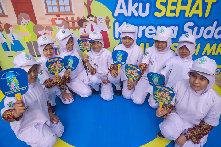 Sejumlah dokter cilik mengkampanyekan imunisasi MR di Kota Pekanbaru. Antara Foto/FB Anggoro
