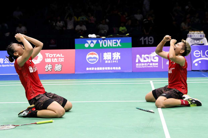Greysia/Apriyani melaju ke semifinal setelah menang dua gim langsung 23-21, 23-21 selama 68 menit permainan atas unggulan pertama Chen Qingchen/Jia Yifa.