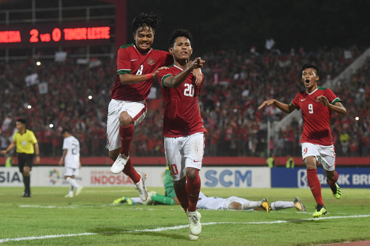 Sudah unggul dua gol tak membuat para pemain Timnas U-16 menurunkan intensitas serangan. Hasilnya pada masa injury time Bagus Kahfi menambah lagi pundi gol Timnas Indonesia u-16 sehingga unggul 3-0. 