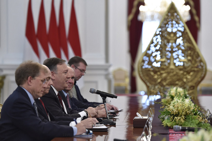 Kunjungan Mike Pompeo ke Indonesia diantaranya untuk membahas kemitraan strategis Indonesia-Amerika dalam hubungan diplomatik 2019.
