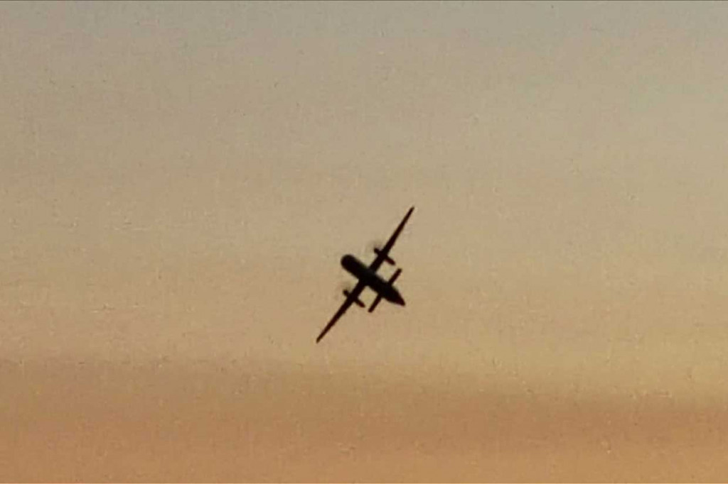 Sebuah pesawat dicuri oleh seorang pegawai perusahaan penerbangan dan diterbangkan dari Bandara Internasional Tacoma, Seattle, Jumat, 10 Agustus 2018 waktu setempat. Dua pesawat tempur F-15 bergegas mengejar pesawat curian tersebut.