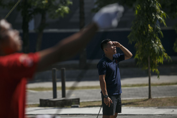 Pelatih Kepala Tim Nasional Panjat Tebing Indonesia Caly Setiawan mengatakan, “try in” dan “try out” atau mengikuti sejumlah kompetisi di dalam dan luar negeri sangat diperlukan bagi para atlet. Hal tersebut untuk mengasah mental dan meningkatkan kemampuan jelang perhelatan Asian Games 2018.