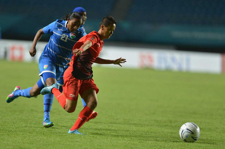 Menit ke-55 Mayang kembali mencatatkan namanya di papan skor untuk membawa Indonesia unggul 4-0. Menit ke-61 Jesella Arifya Sari membuat Indonesia unggul 5-0.