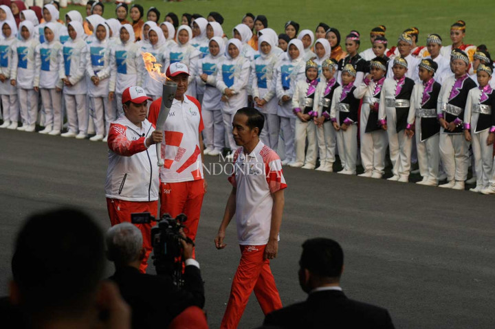 Erick kemudian membawa obor api Asian Games 2018 dengan berlari keluar halaman Istana Merdeka untuk dibawa dan diinapkan di Monumen Nasional (Monas). Rencananya esok hari obor akan dibawa ke Stadion Gelora Bung Karno untuk disulutkan pada pembukaan pesta olahraga terbesar se-Asia. 