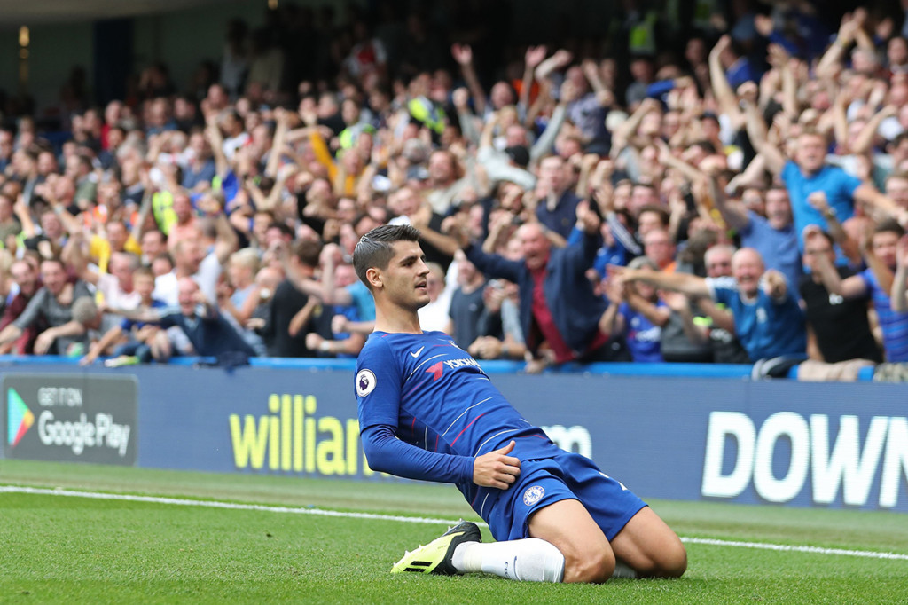 Tekanan bertubi-tubi tim London biru membuat penyerang Alvaro Morata mencetak gol pada menit ke-20. Memanfaatkan umpan Cesar Azpilicueta, Morata mencetak gol pertama di musim ini. Alvaro Morata/Daniel Leal-Olivas