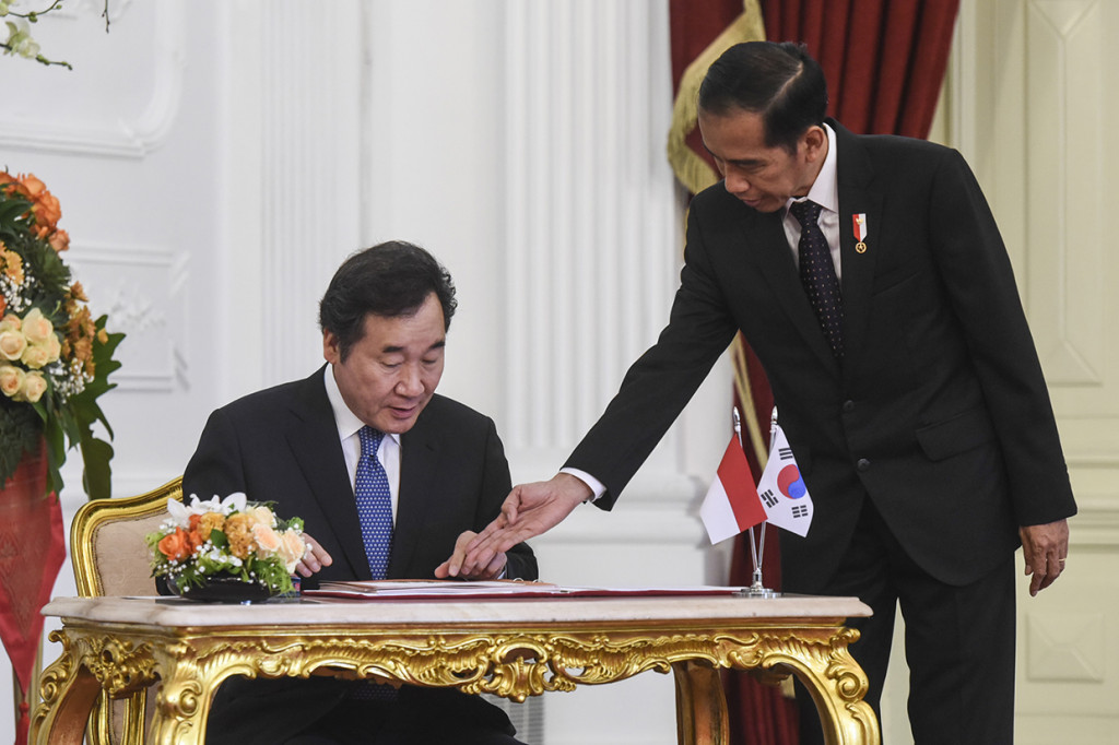 PM Lee juga menyampaikan apresiasi terhadap komitmen dan konsistensi Indonesia dalam mendukung perdamaian dan stabilitas serta proses denukrilisasi di semenanjung Korea.