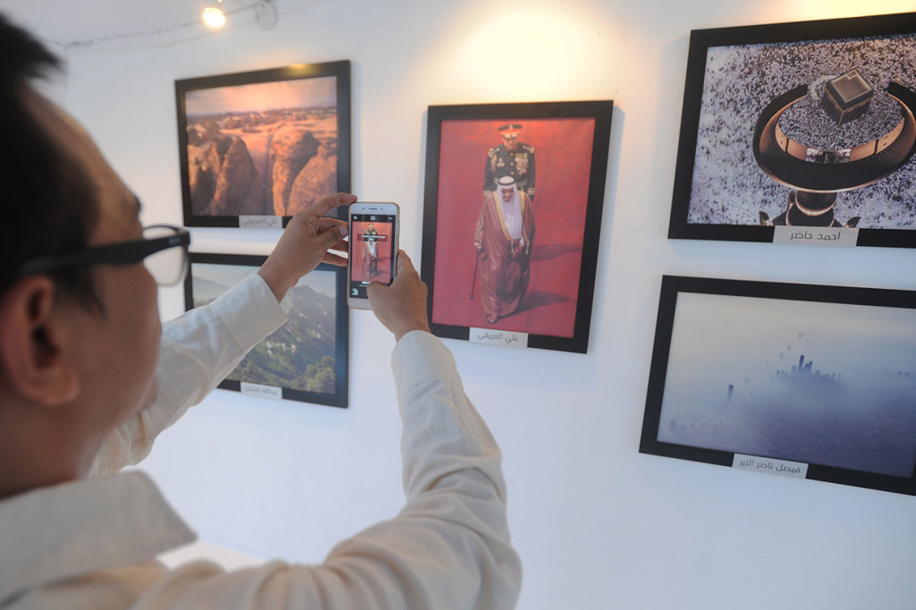 Saudi House yang diselenggarakan 19-22 dan 24-28 Agustus untuk menyemarakkan Asian Games ke-18 tersebut menampilkan berbagai seni dan kebudayaan Arab Saudi, seperti kaligrafi, seni lukis Henna, juga tarian tradisional.