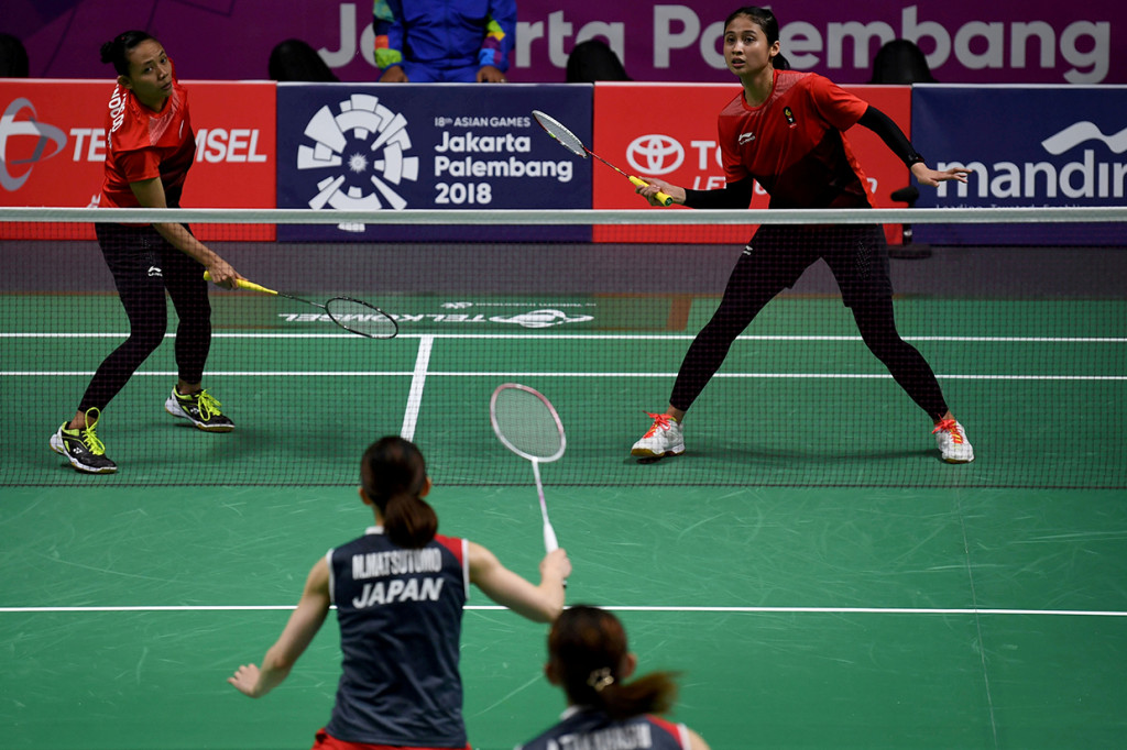 Indonesia kemudian bertumpu kepada pasangan ganda putri Della Destiara Haris/Rizki Amelia Pradipta pada partai keempat untuk menjaga asa ke fina. Tapi, lawan Della / Rizki adalah peringkat dua dunia, yakni Misaki Matsutomo/Ayaka Takahashi. Antara Foto/INASGOC/Puspa Perwitasari
