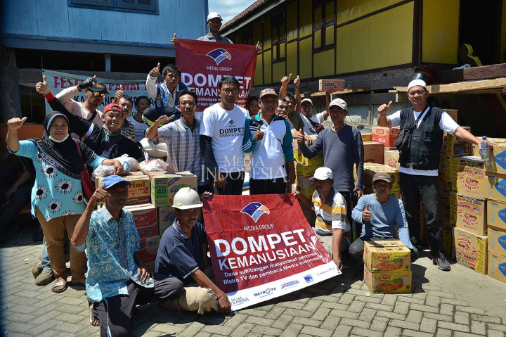 Dompet Kemanusiaan Yayasan Media Group kembali menyerahkan bantuan untuk korban gempa berupa sembako dan keperluan lainnya yang merupakan hasil penggalangan dana masyarakat.