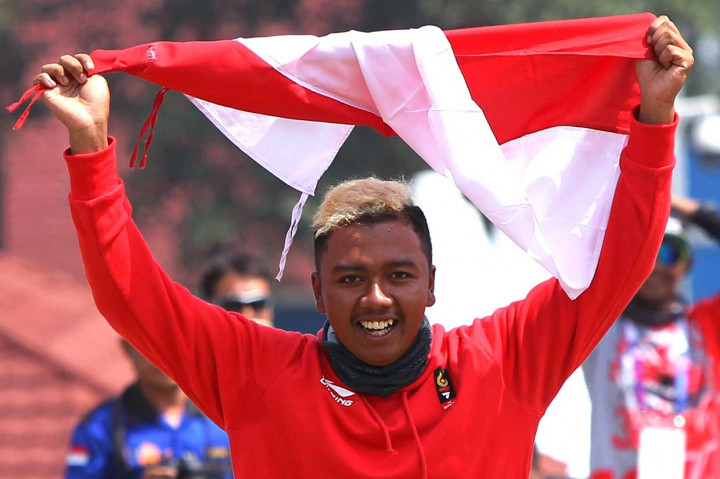 Jafro Megawanto berhasil meraih medali emas, sementara perak direbut Jirasak Witeetham dari Thailand, dan perunggu untuk Lee Chulsoo dari Korea Selatan.