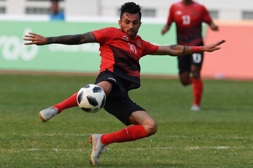Sementara gol Indonesia dilesakkan oleh Alberto Goncalves pada menit ke-52 dan Stefano Lilipaly pada menit ke-90+4. AFP Photo/Aamir Qureshi