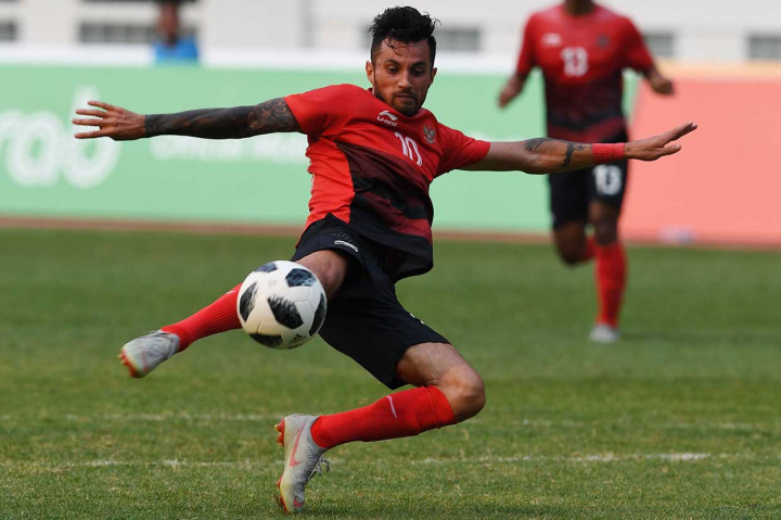 Sementara gol Indonesia dilesakkan oleh Alberto Goncalves pada menit ke-52 dan Stefano Lilipaly pada menit ke-90+4. AFP Photo/Aamir Qureshi