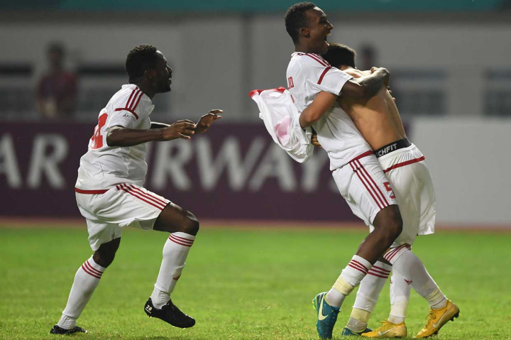 Tidak ada gol lagi pada masa perpanjangan waktu, dan laga harus diselesaikan lewat adu penalti. Di babak adu penalti dua algojo Indonesia gagal menjalankan tugasnya dengan baik, sementara UEA hanya satu pemain.  AFP Photo/Aamir Qureshi