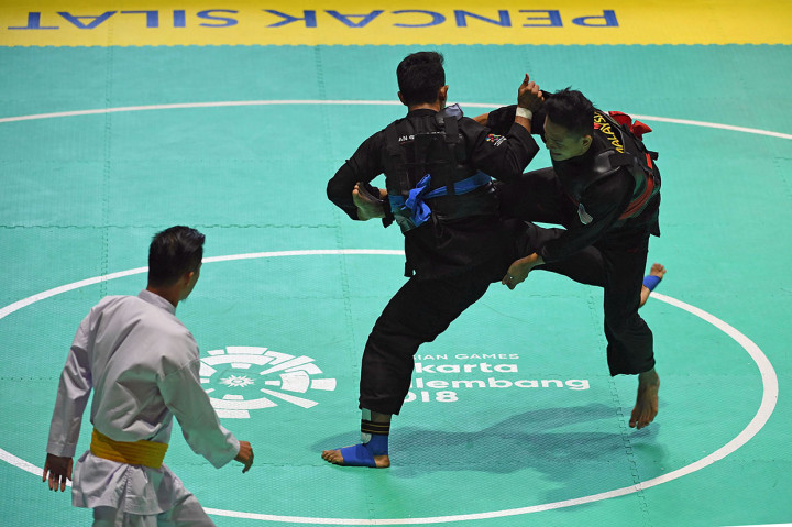 Amri meraih perunggu Kelas F Putra (70-75kg) setelah dikalahkan  Khalid Mohd Fauzi asal Malaysia 3-2 pada laga semifinal di  Padepokan Pencak Silat, TMII.