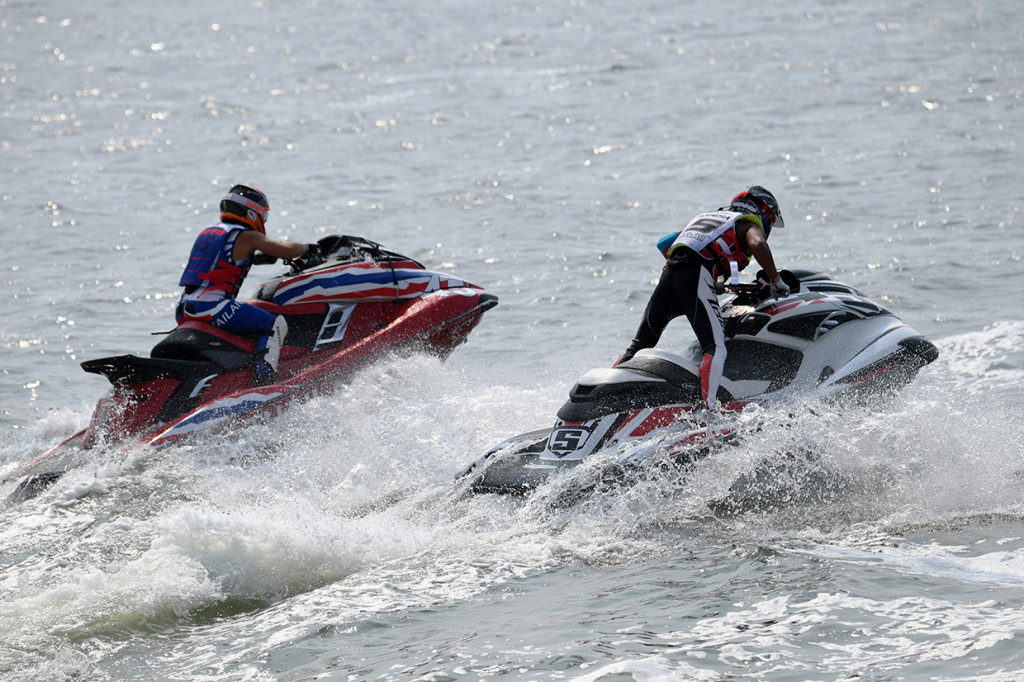 Pada Moto 1, Aqsa menempati posisi teratas dengan nilai 400. Dia mengungguli Kim Jinwon (Korea Selatan, 365) dan Suphathat Footrakul (Thailand, 368). Antara Foto/INASGOC/Andry Bey