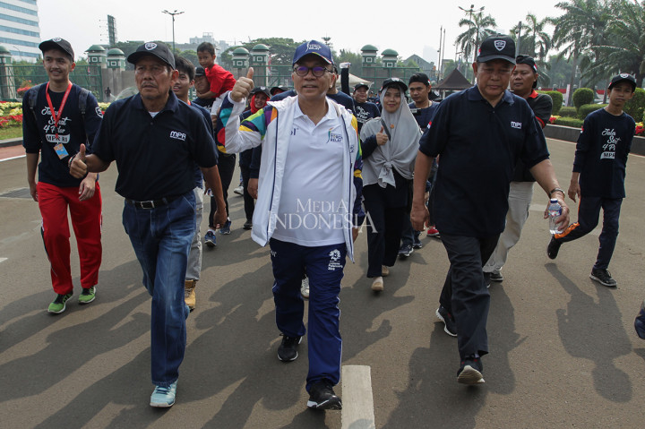 Peserta gerak jalan menempuh rute sejauh 5 km dengan rute dari lapangan parkir timur Komplek Gedung MPR/DPR/DPD, keluar komplek lewat pintu utama menuju Jalan Gatot Subroto, kemudian melewati stasiun Plamerah menuju depan gedung TVRI dan berakhir kembali di komplek Parlemen Senayan.
