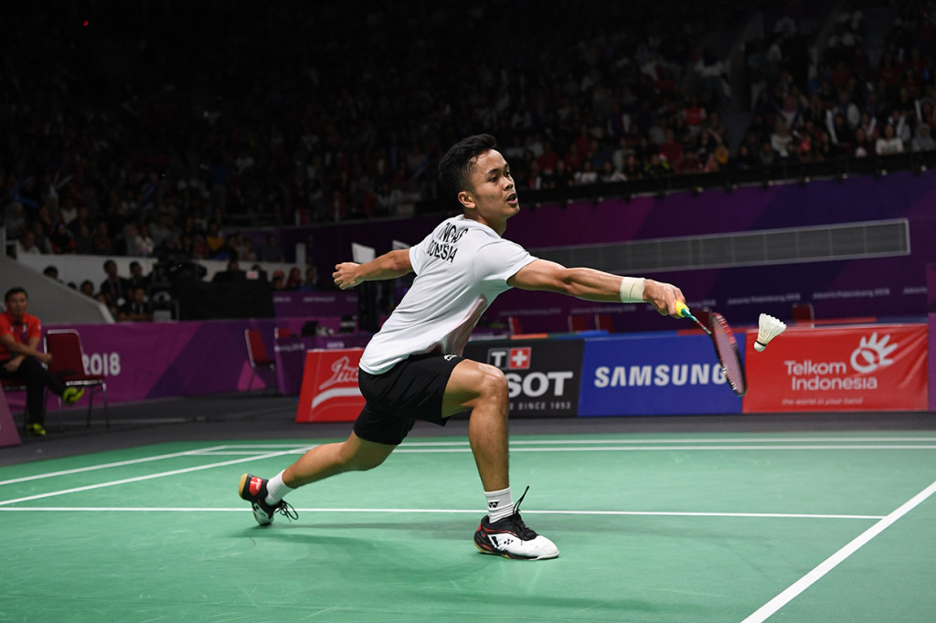Usai Jonatan, Ginting pun tampil di laga berikutnya dengan melawan andalan China, Chen Long. 