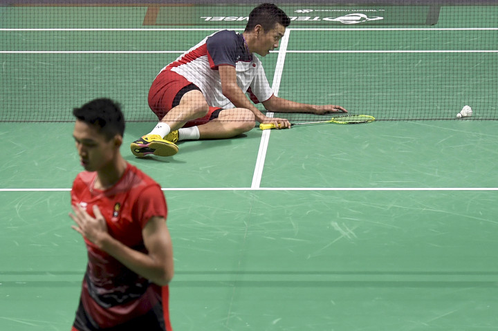 Tunggal putra Indonesia, Jonatan Christie, berhasil menembus final Asian Games 2018 setelah mengalahkan Kenta Nishimoto. Antara Foto/INASGOC/Puspa Perwitasari