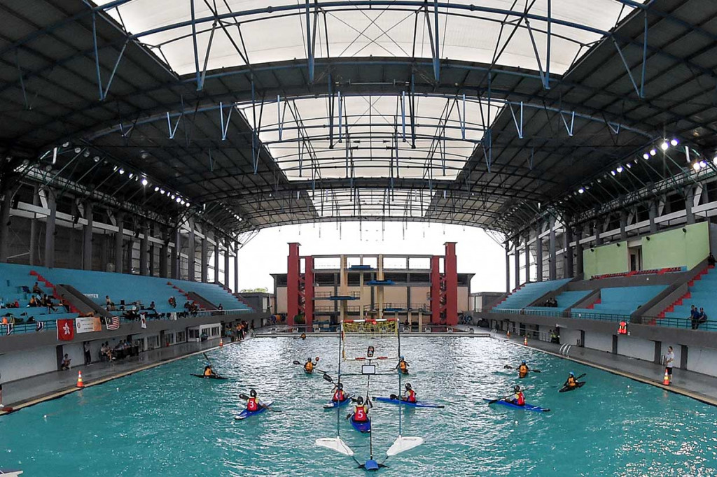 Untuk memperkenalkan olahraga yang mengkombinasikan polo air dan kano ini maka digelar pertandingan eksebisi yang diikuti delapan tim putra dan tujuh tim putri di arena Aquatik Stadium Jakabaring Sport City (JSC), Palembang, Sumatera Selatan. 