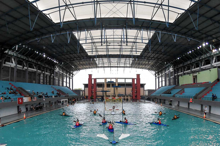 Untuk memperkenalkan olahraga yang mengkombinasikan polo air dan kano ini maka digelar pertandingan eksebisi yang diikuti delapan tim putra dan tujuh tim putri di arena Aquatik Stadium Jakabaring Sport City (JSC), Palembang, Sumatera Selatan. 