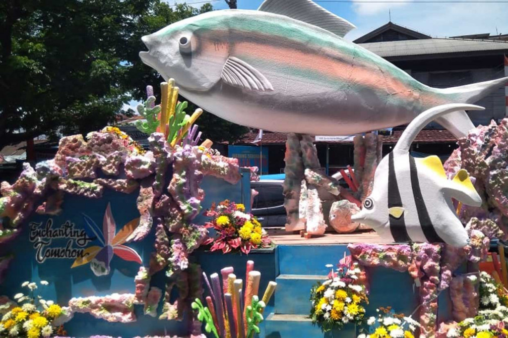 Karnaval berlangsung mulai pukul 13.00 hingga 20.00 Wita dengan mengambil start di Taman Berkat - Jalan Piere Tendean - Jembatan Boulevart - pintu masuk parkir selatan kawasan Megamas - kawasan Megamas - dan finis di Pohon Kasih kawasan Megamas.