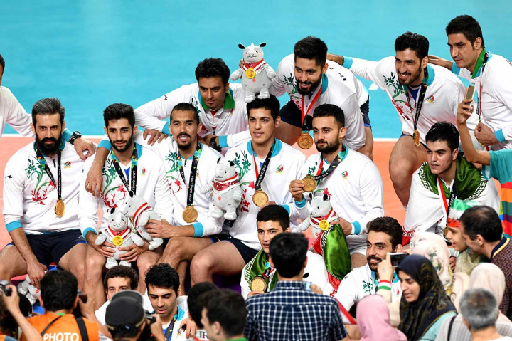 Iran berhasil mempertahankan medali emas Asian Games setelah menang tiga set langsung (25-17, 25-22, 25-21) atas Korea Selatan. INASGOC/Antara Foto/Darmawan