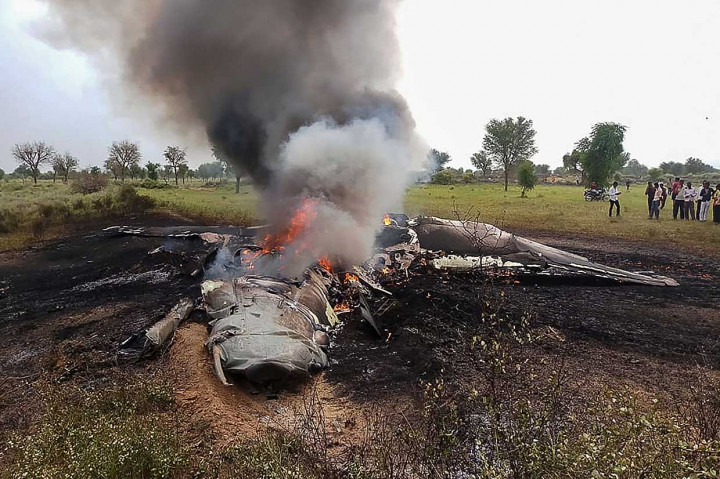 Pesawat tersebut jatuh Selasa pagi saat menjalani latihan rutin. Ini merupakan kecelakaan ketiga yang melibatkan armada MiG yang menua dalam satu tahun terakhir.