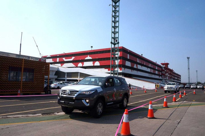 PT Toyota Motor Manufacturing Indonesia (TMMIN) menggelar acara pencapaian realisasi ekspor kendaraan (completely built-up/CBU) yang tembus mencapai 1 juta unit selama lebih dari 30 tahun, di IPC Car Terminal, Tanjung Priok, Jakarta, Rabu, 5 September 2018.