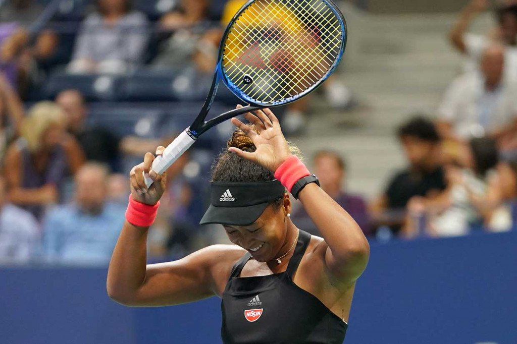 Osaka menjadi perempuan pertama Jepang yang mencapai final turnamen grand slam (Australian Open, Wimbledon, Roland Garros, dan US Open).
