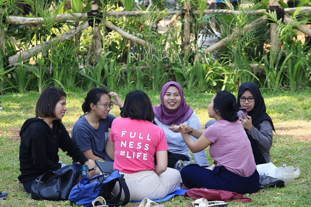 Pascadirenovasi, tempat itu menjadi salah satu tempat favorit masyarakat bersama keluarga berolahraga atau sekedar jalan-jalan pada hari libur.