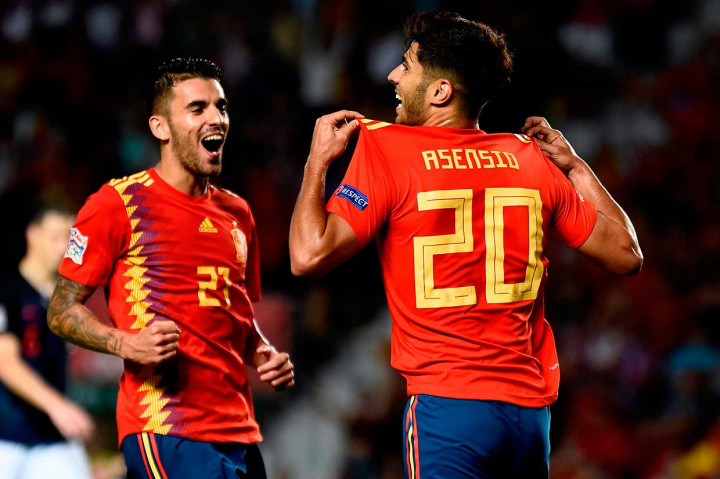 Sembilan menit berselang sebuah sambaran keras Marco Asensio karena kesalahan sapuan barisan pertahanan lawan menghujamkan bola ke sudut kanan atas gawang, untuk mengubah kedudukan menjadi 2-0 bagi Spanyol.