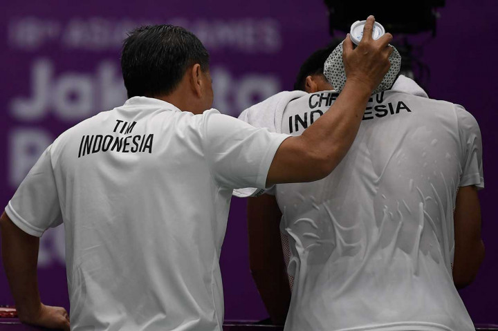 Selama ini, ia kerap mendapat cap pebulu tangkis muda gagal, 'one hit wonder', atau sejenisnya, mengingat dia tak punya prestasi sama sekali di ajang super series. Pencapaian terbaiknya adalah medali emas saat SEA Games 2017. Kritikan terus mendatangi Jojo yang dianggap tak bisa meneruskan kejayaan Taufik Hidayat di nomor tunggal putra. Bukan tanpa alasan karena Indonesia sulit menemukan pengganti yang sepadan untuk Taufik sejauh ini.
